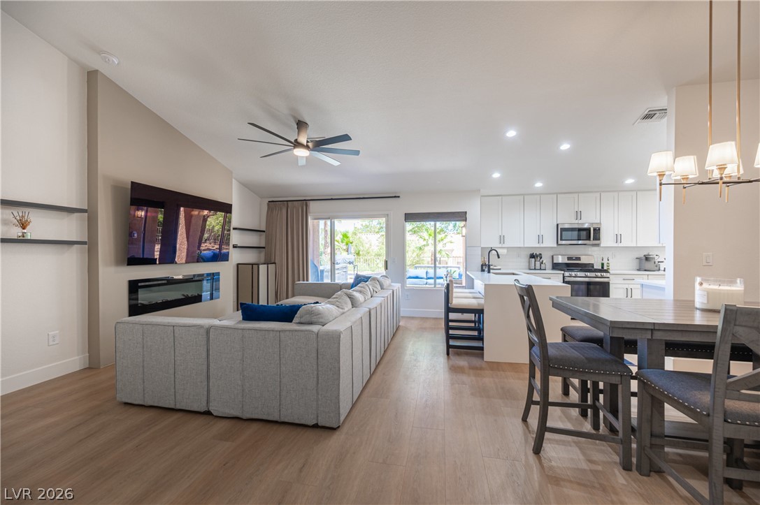 2548 Tumble Brook Drive, Las Vegas 89134