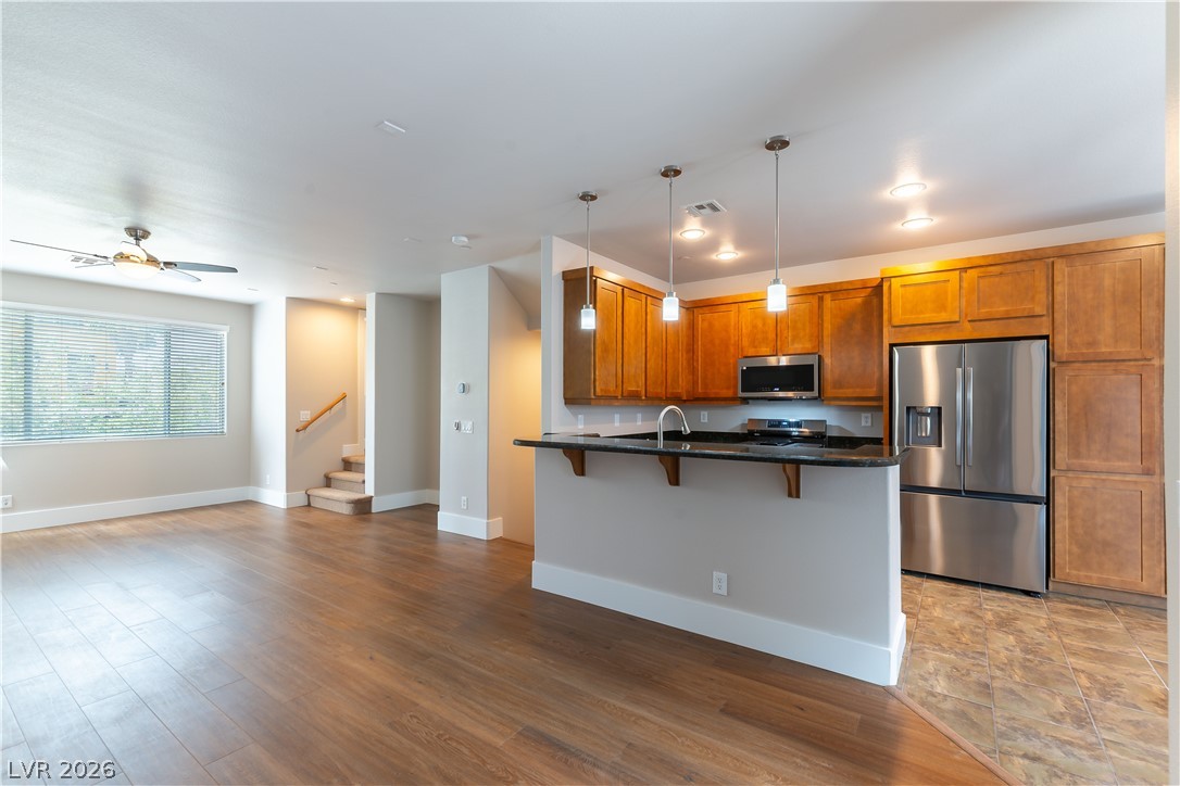 Photo 6 of 25, 9050 W Tropicana Avenue #1107