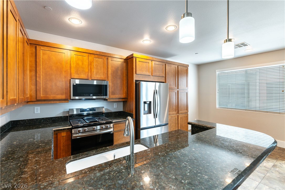 Photo 12 of 25, 9050 W Tropicana Avenue #1107