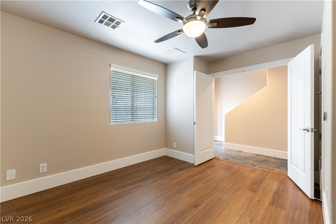 Photo 15 of 25, 9050 W Tropicana Avenue #1107