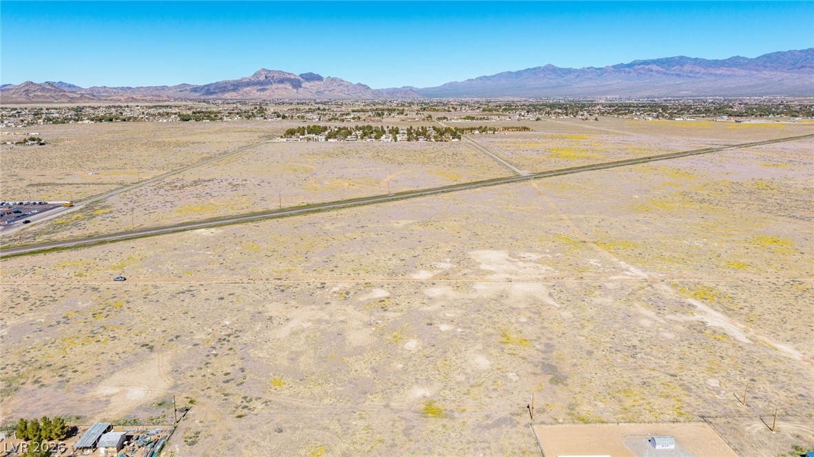 Photo 12 of 13, 2331 W Flamingo Road
