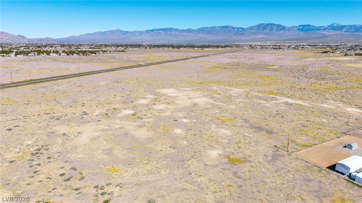 Photo 6 of 13, 2331 W Flamingo Road
