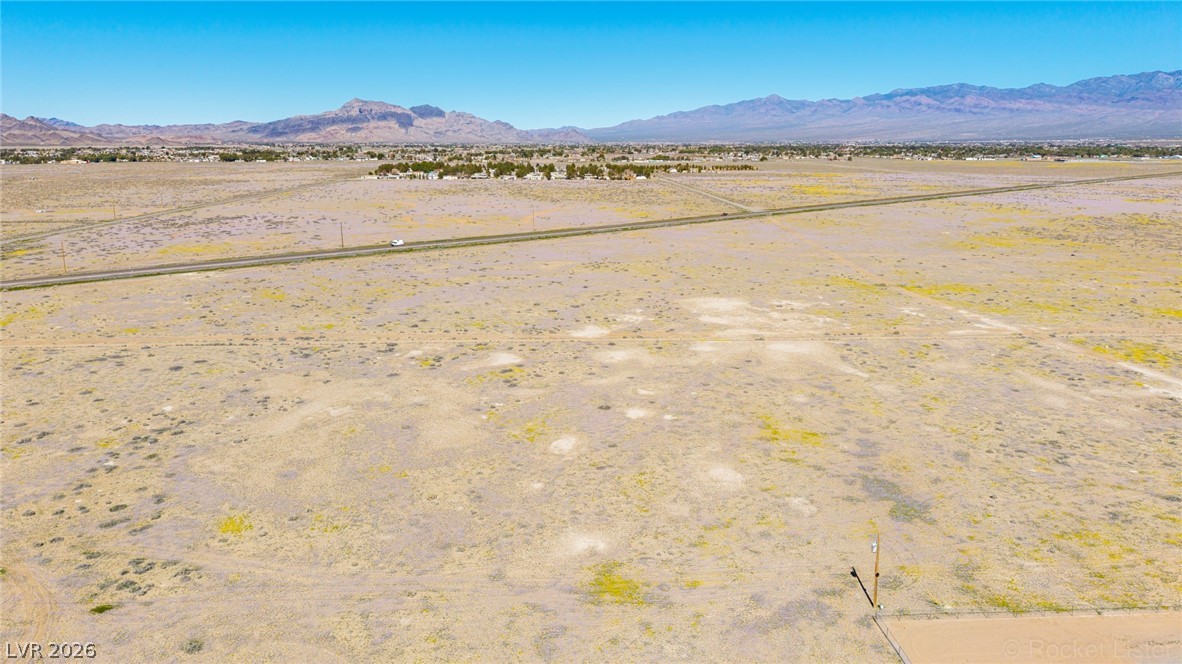 Photo 7 of 13, 2331 W Flamingo Road