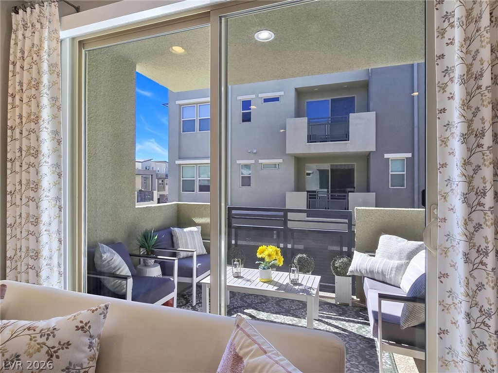 Photo 8 of 32, 11256 Rainbow Peak Avenue #202