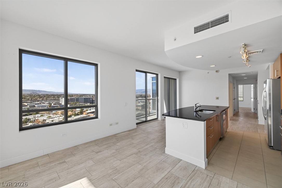 Photo 6 of 30, 200 W Sahara Avenue #1201