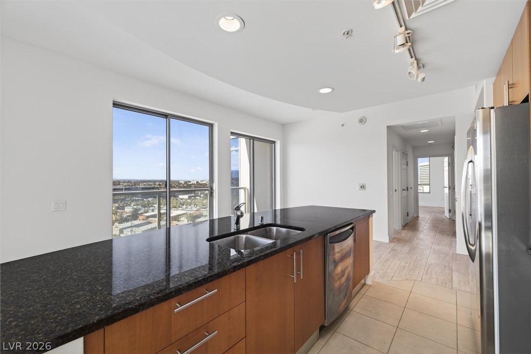 Photo 9 of 30, 200 W Sahara Avenue #1201