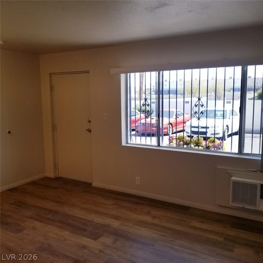 Photo 6 of 8, 4600 University Center Drive #80