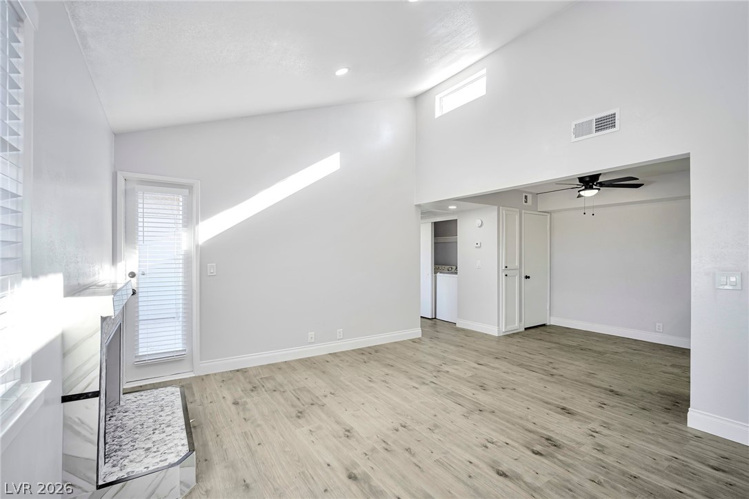Photo 3 of 1701 E Katie Avenue #10