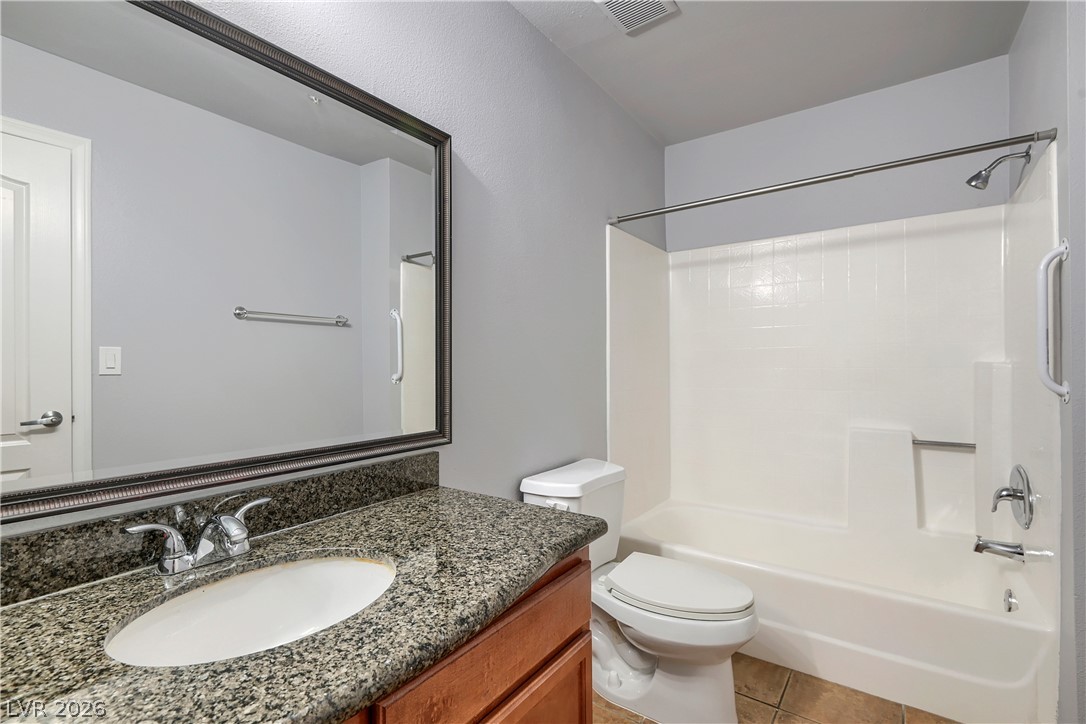 Photo 16 of 39, 2121 Blue Breeze Drive #107