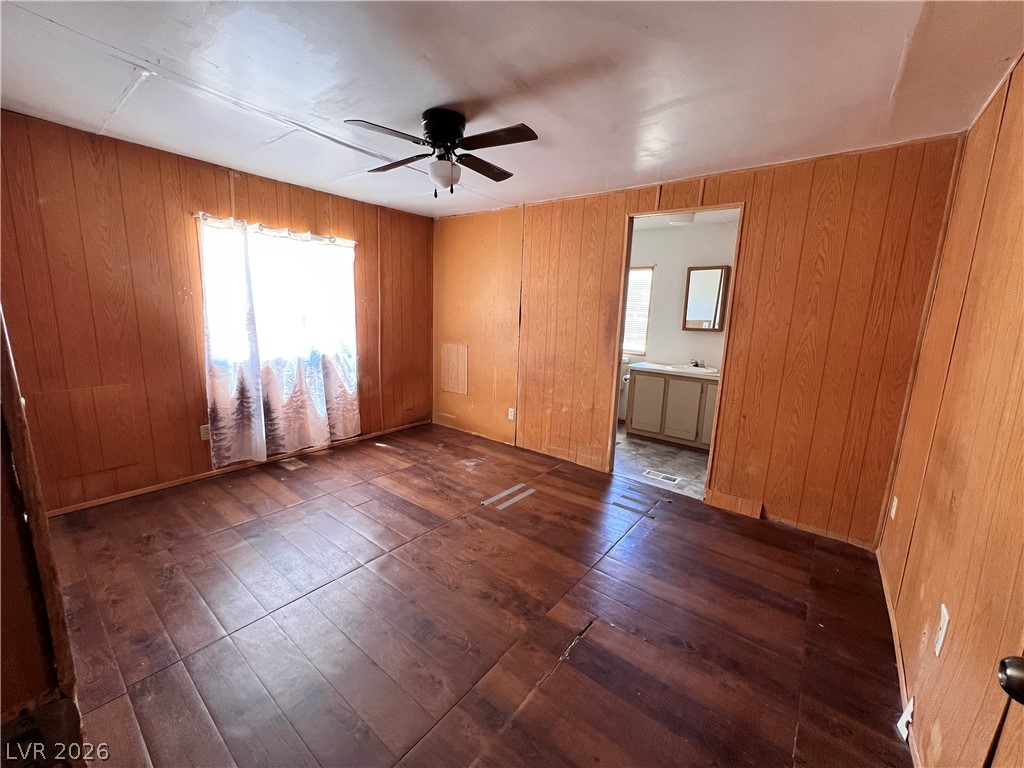 Photo 9 of 17, 3330 Pittman Street #1