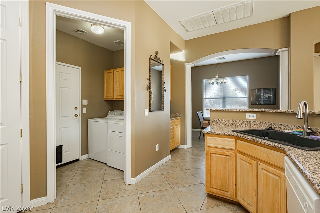 Photo 3 of 228 Lorryn Lane #2