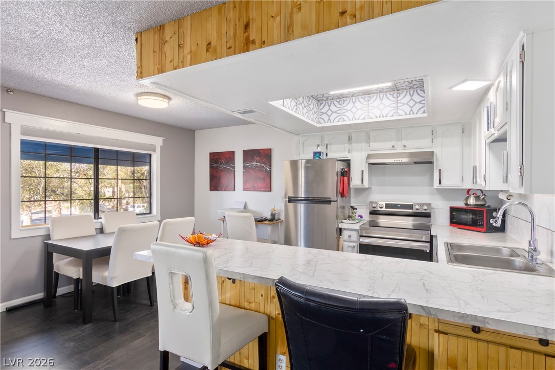 Photo 11 of 27, 4291 Sanderling Circle #124