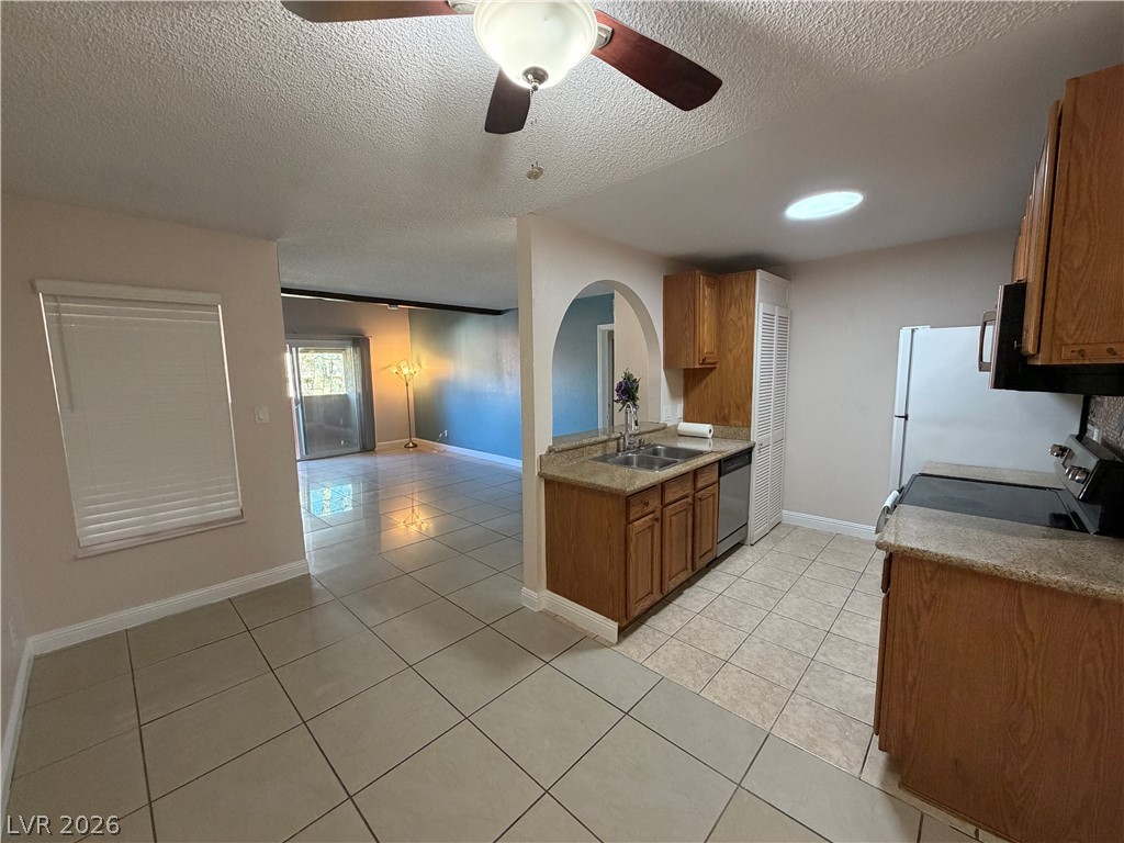 1515 E Reno Avenue #201, Las Vegas 89119