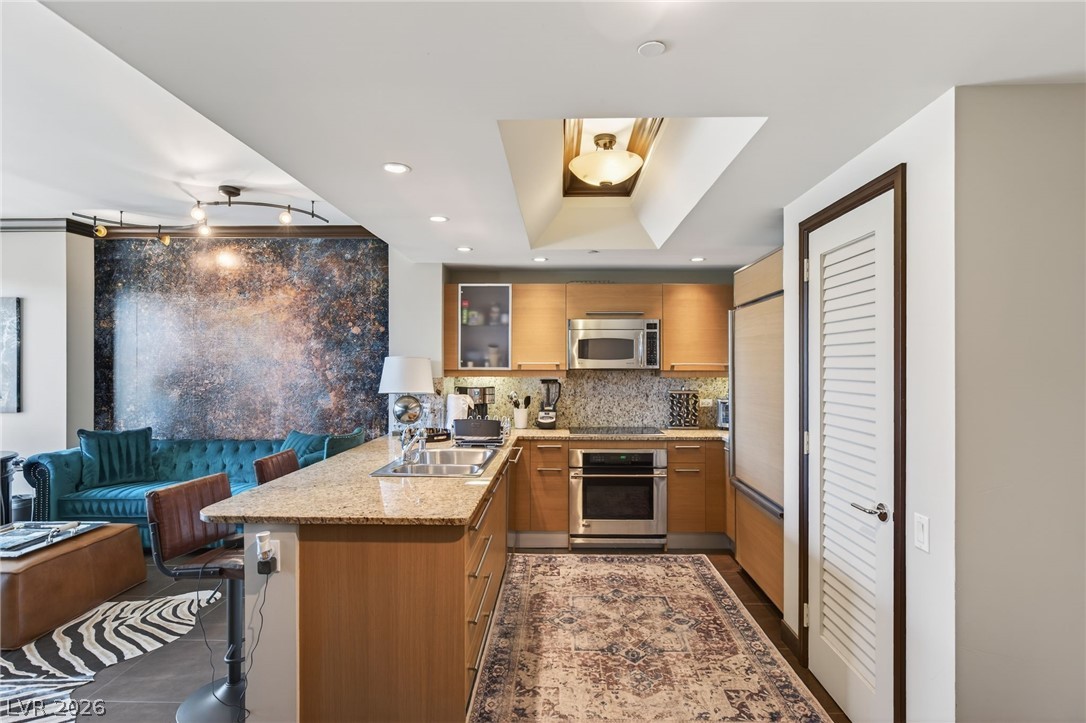 Photo 3 of 322 Karen Avenue #204