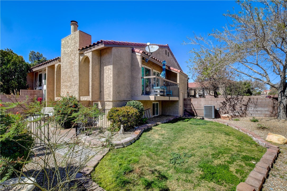 Photo 3 of 1310 Capri Drive #C