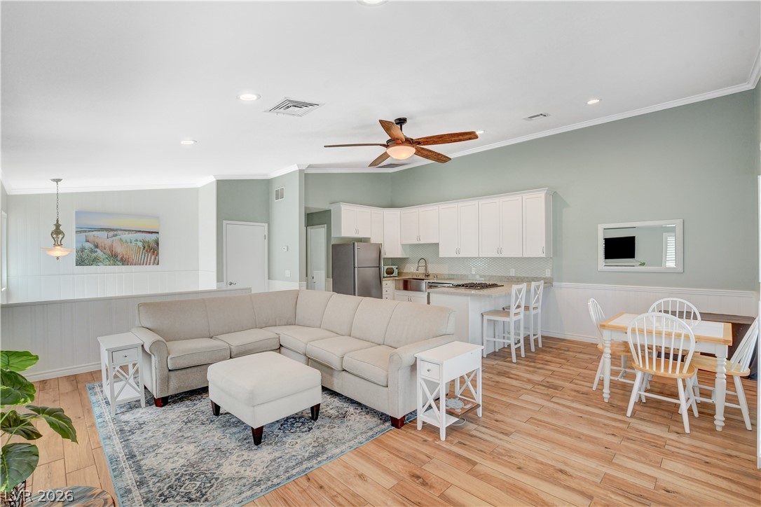 Photo 20 of 47, 1310 Capri Drive #C