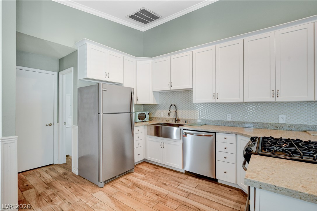Photo 7 of 47, 1310 Capri Drive #C