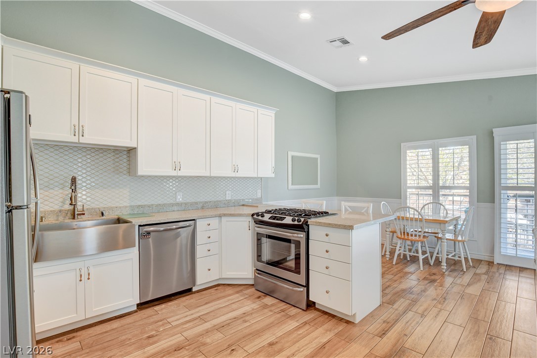 Photo 10 of 47, 1310 Capri Drive #C