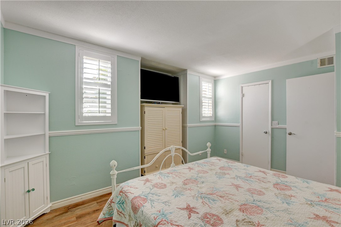 Photo 26 of 47, 1310 Capri Drive #C