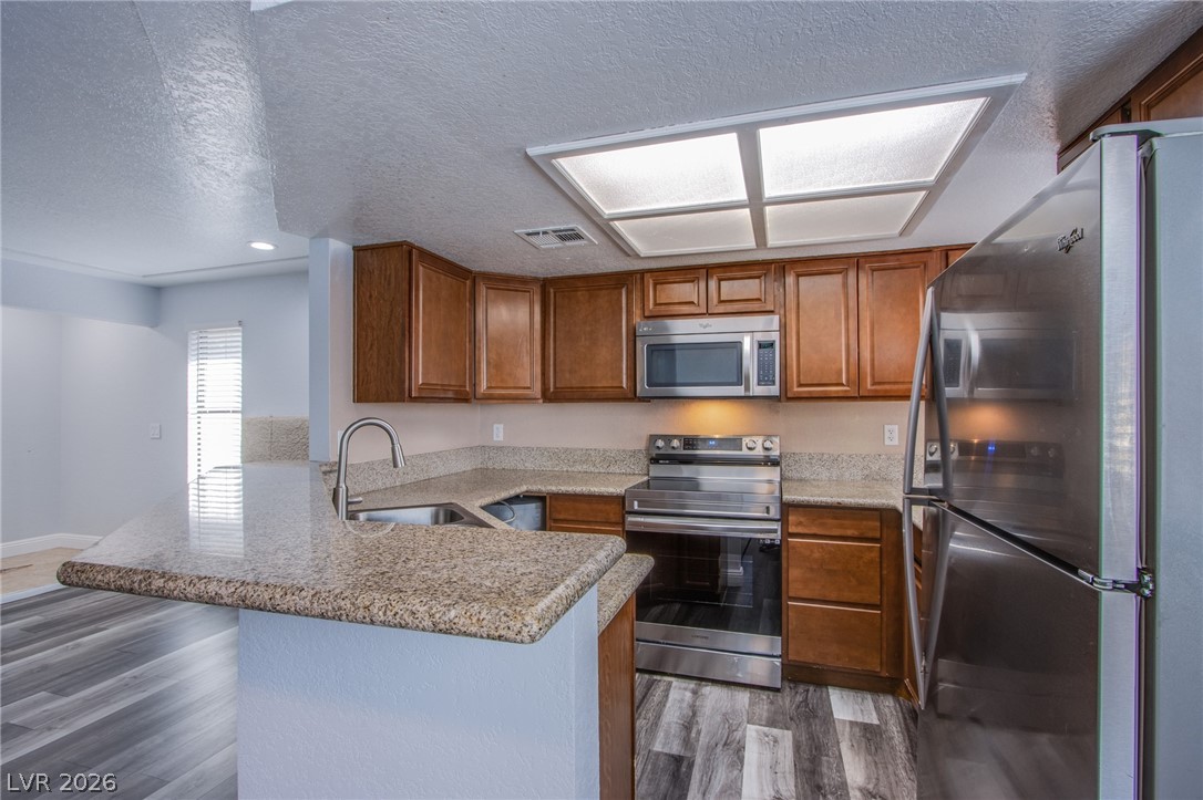 Photo 4 of 2205 Sun Avenue #D