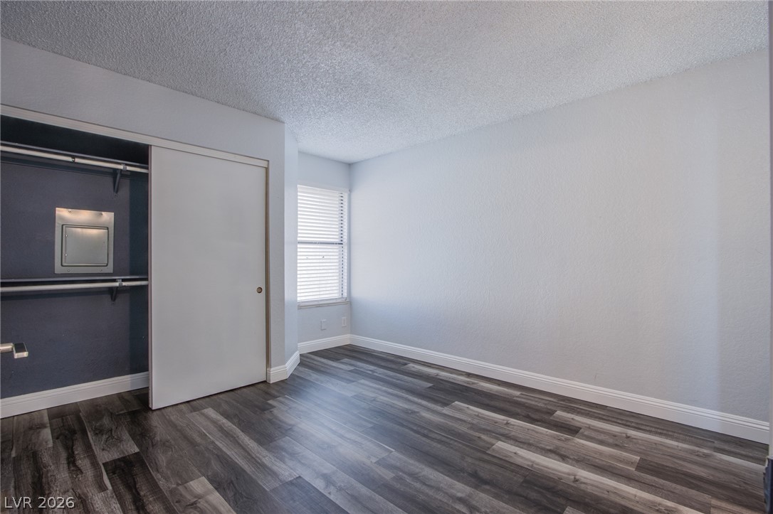Photo 9 of 13, 2205 Sun Avenue #D