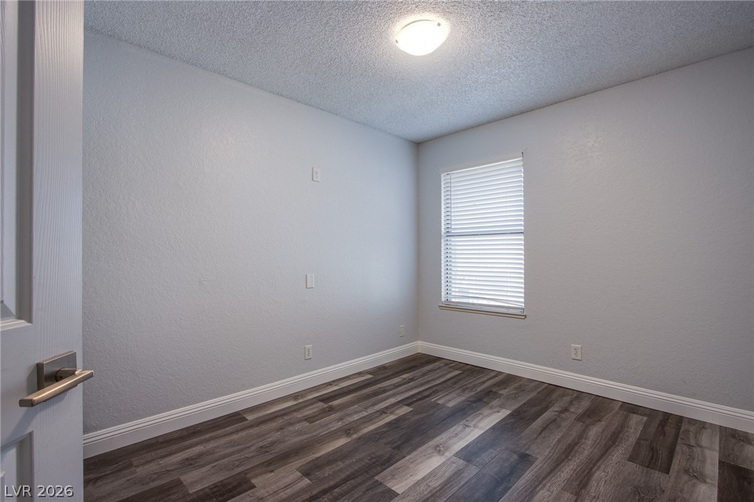 Photo 10 of 13, 2205 Sun Avenue #D