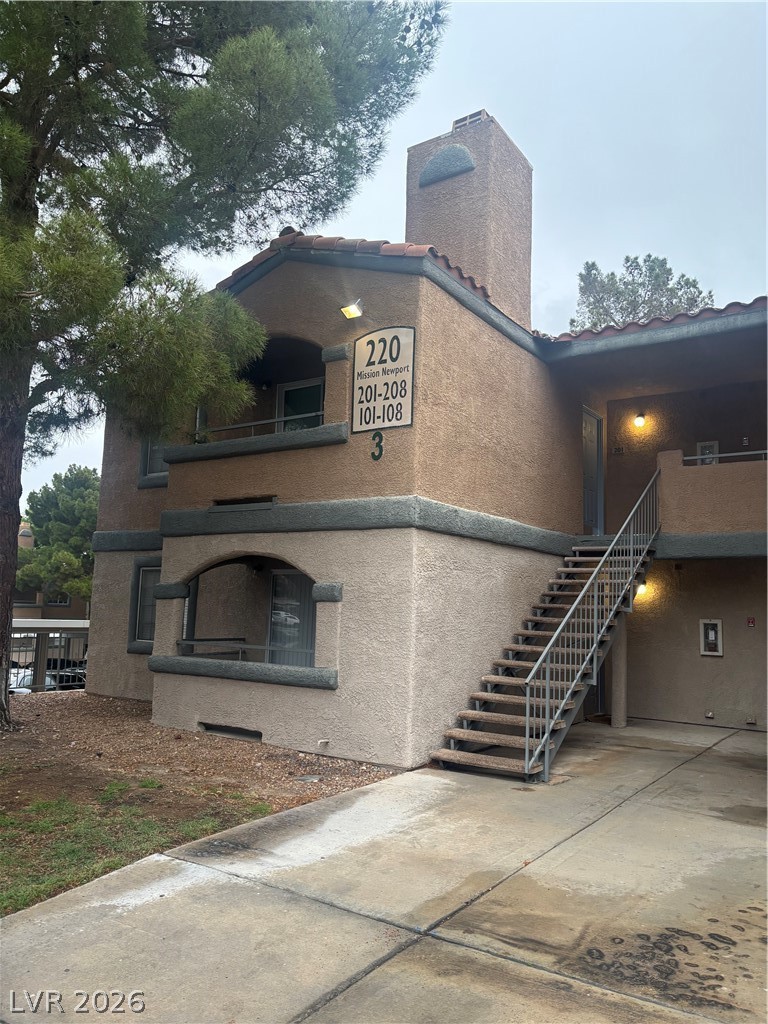 220 Mission Newport Lane #201, Las Vegas 89107
