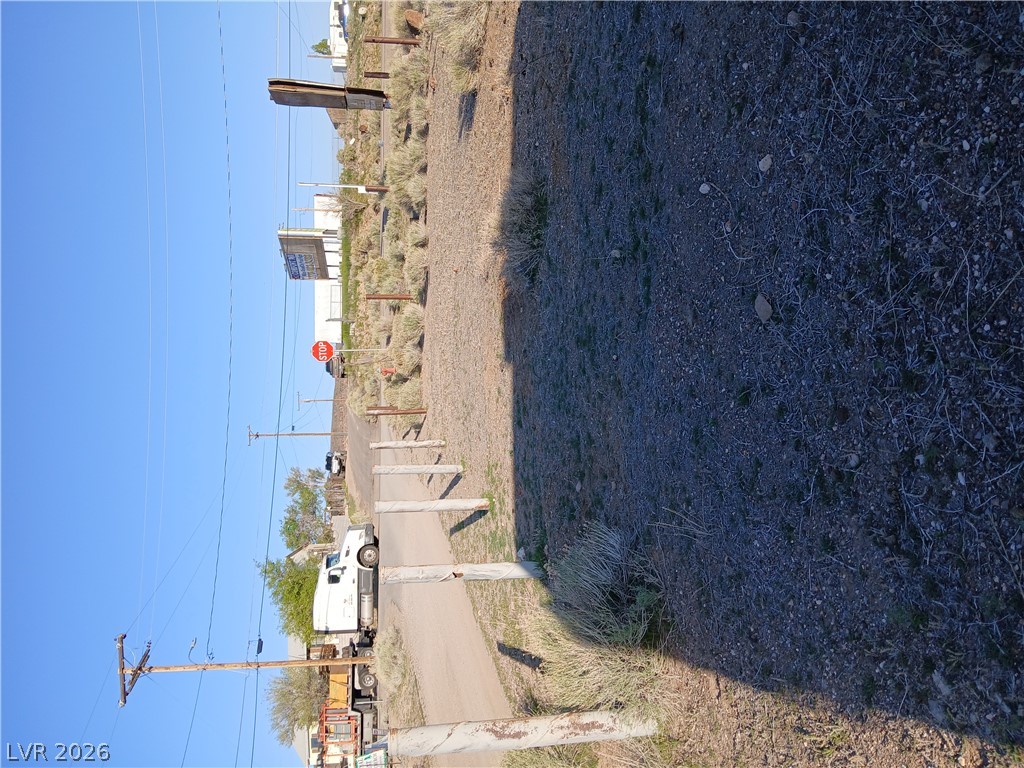 Photo 9 of 10, 118 S Sundog Ave/US 95