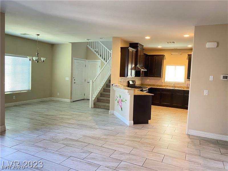 Photo 10 of 21, 9562 Volk Avenue