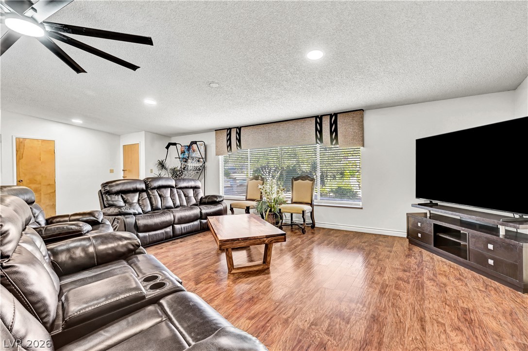 Photo 9 of 47, 5881 S Sandhill Road