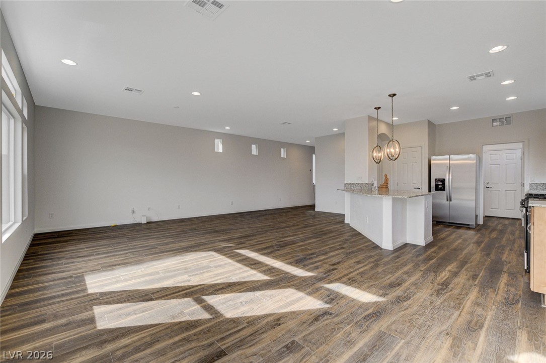 Photo 6 of 28, 6007 Whitmire Avenue