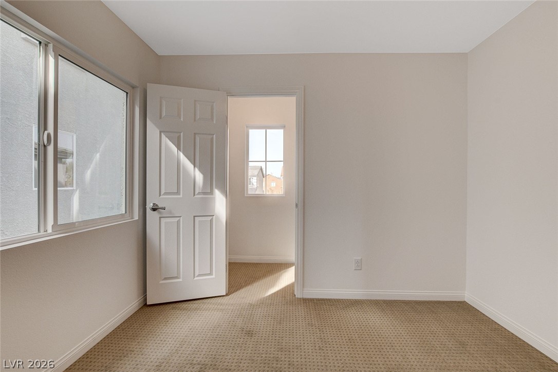 Photo 17 of 28, 6007 Whitmire Avenue