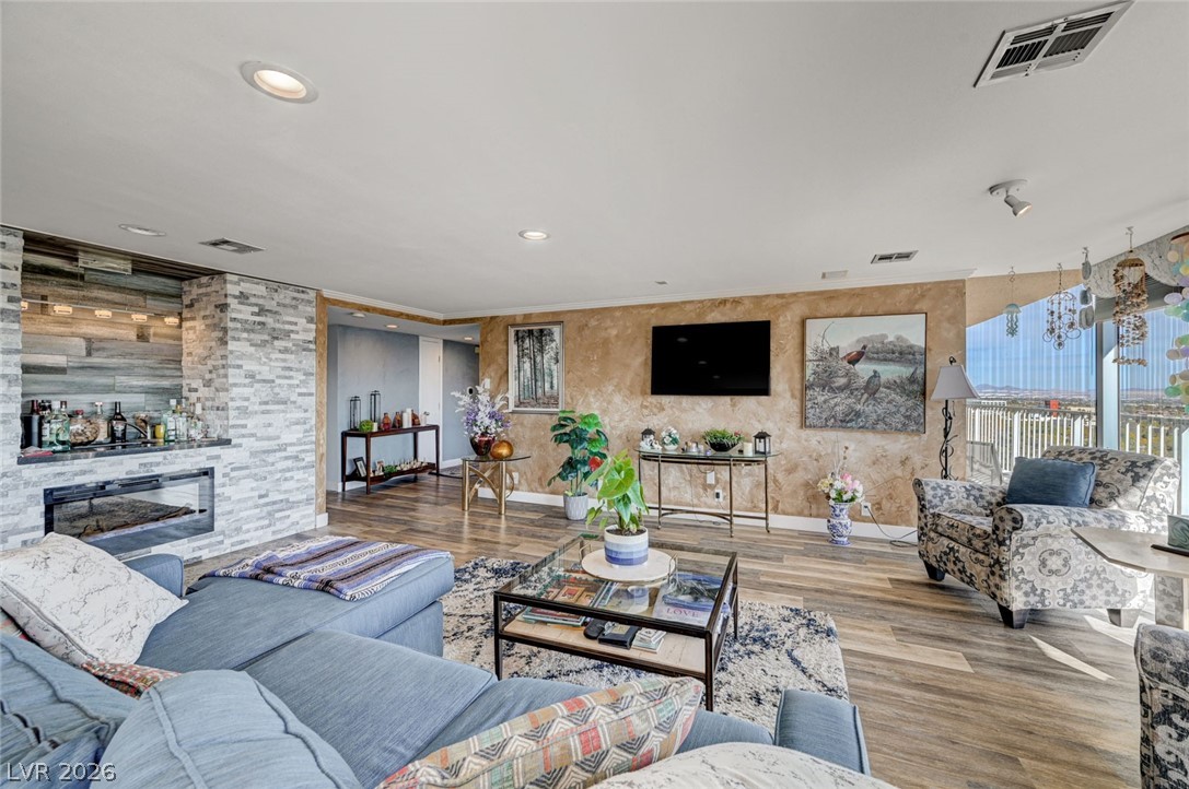 Photo 6 of 65, 3111 Bel Air Drive #10H