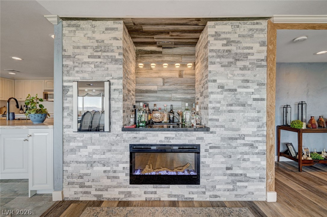 Photo 14 of 65, 3111 Bel Air Drive #10H