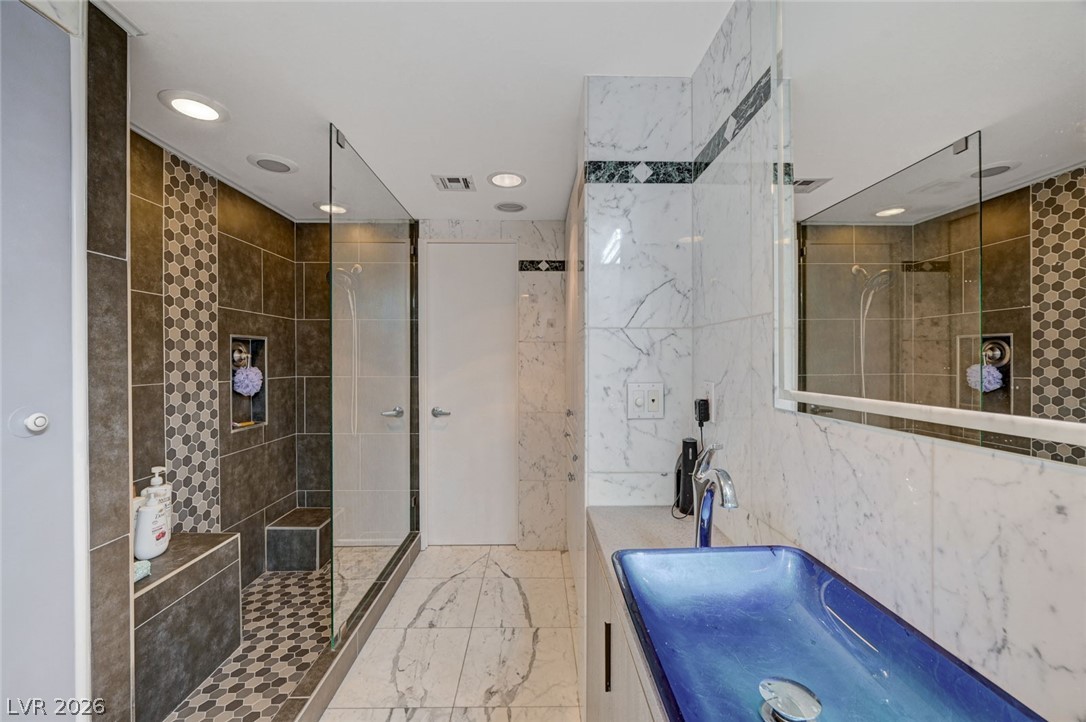 Photo 28 of 65, 3111 Bel Air Drive #10H