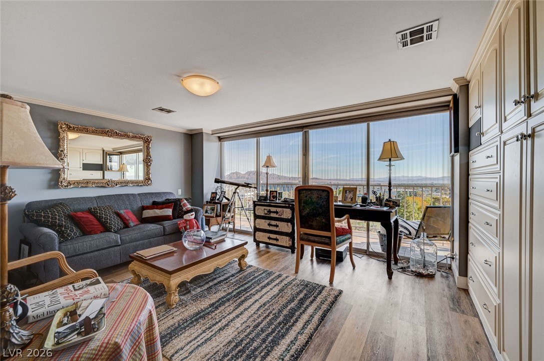 Photo 31 of 65, 3111 Bel Air Drive #10H