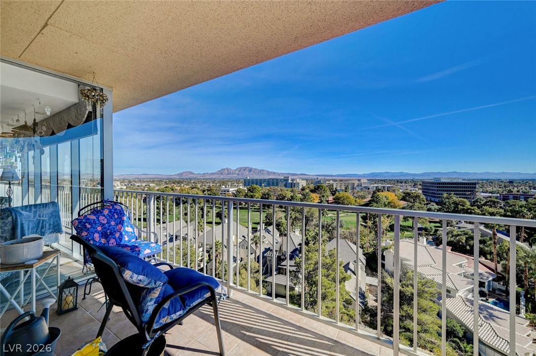 Photo 38 of 65, 3111 Bel Air Drive #10H