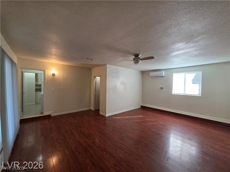 Photo 4 of 7184 Pleasant View Avenue