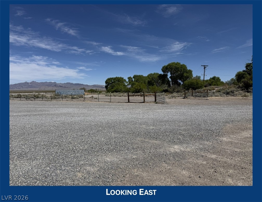 Photo 5 of 28460 N US Hwy 95