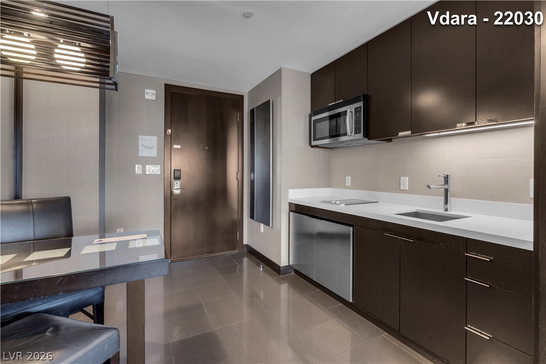 Photo 19 of 62, 2600 W Harmon Avenue #22030
