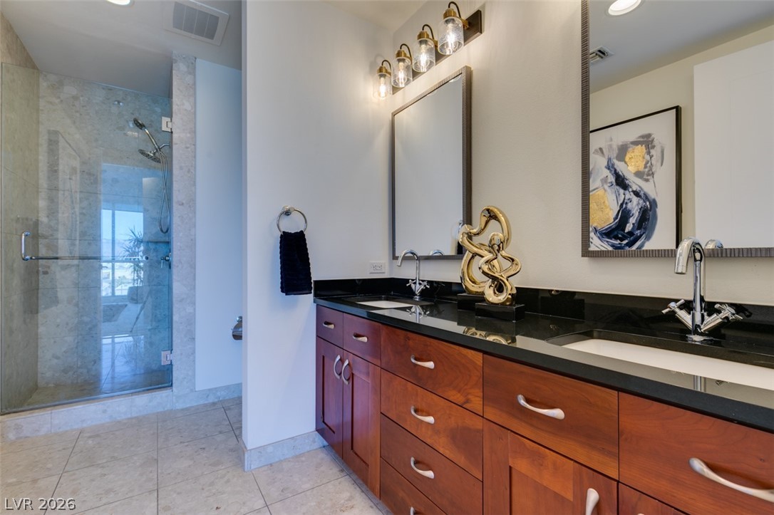 Photo 30 of 34, 4525 Dean Martin Drive #904