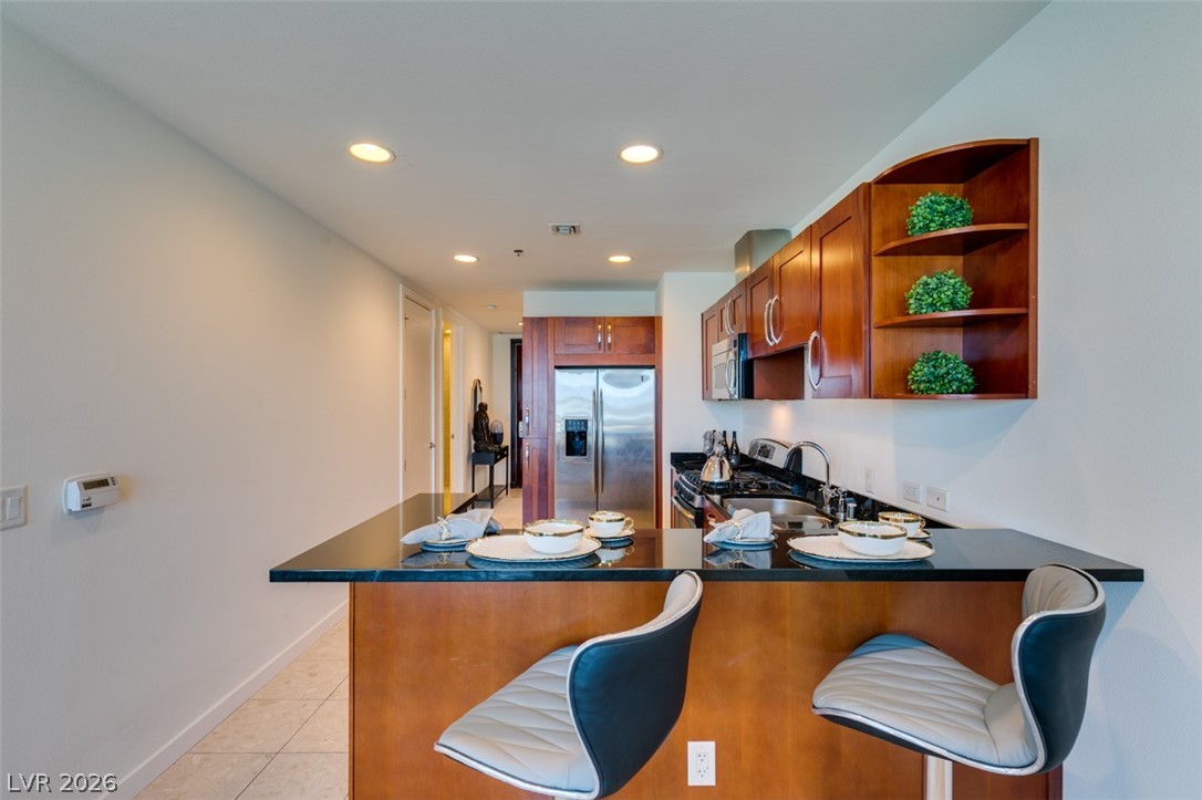 Photo 12 of 34, 4525 Dean Martin Drive #904