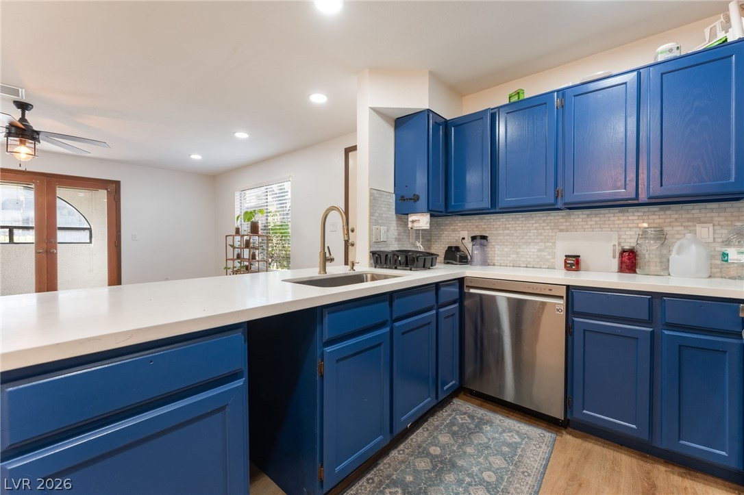 Photo 14 of 27, 1404 Santa Margarita Street #D