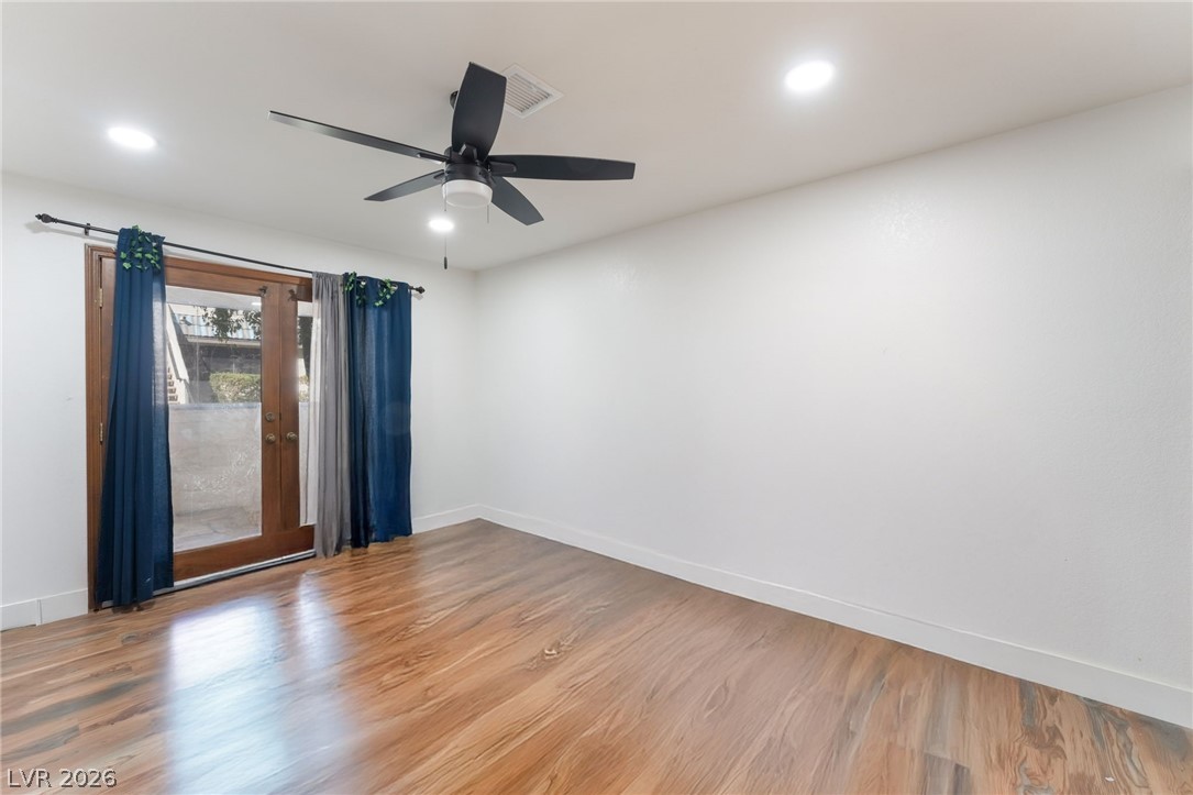 Photo 18 of 27, 1404 Santa Margarita Street #D