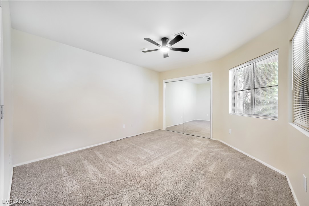 Photo 13 of 34, 2552 Highvale Drive