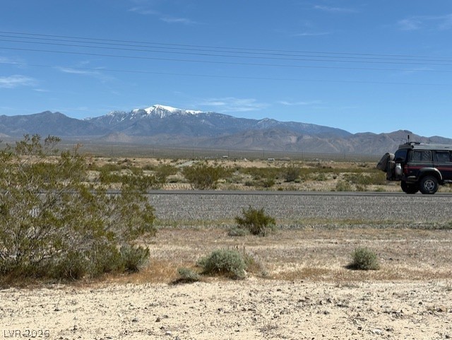 Photo 3 of 820 N Frontage Road