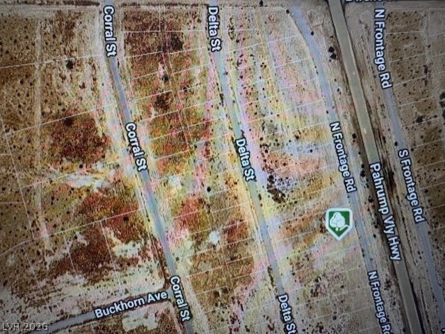 Photo 4 of 820 N Frontage Road