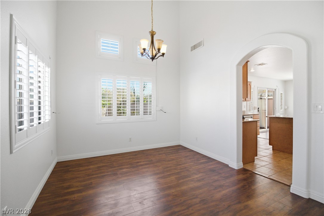 Photo 6 of 24, 244 Camelback Ridge Avenue