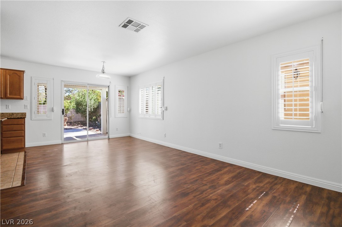 Photo 9 of 24, 244 Camelback Ridge Avenue