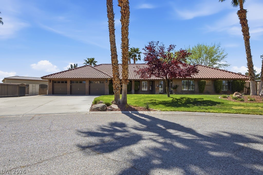 Photo 4 of 4925 N Juliano Road